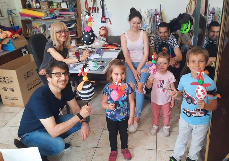 Нашите победители от томболата за "Най – активен зрител за месец март и април" са Дамян Новачков и Радост Савева