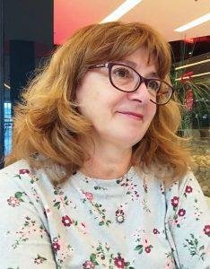 Портрет на Росица Миновска-Деведжиева - режисьор, бивш директор на Куклен театър Русе