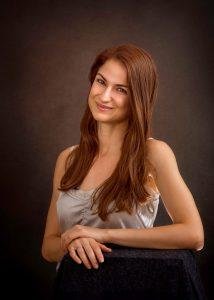 Портрет на Йоланда Димова - актриса в Куклен театър Русе